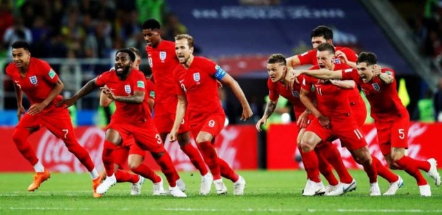 Los penaltis llevan a Inglaterra a cuartos 