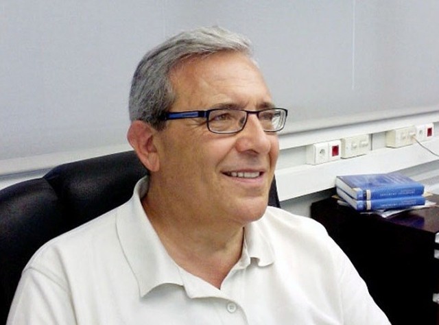 La Sociedad Química de Francia premia a Francesc Lloret, catedrático e investigador del ICMol de la UV