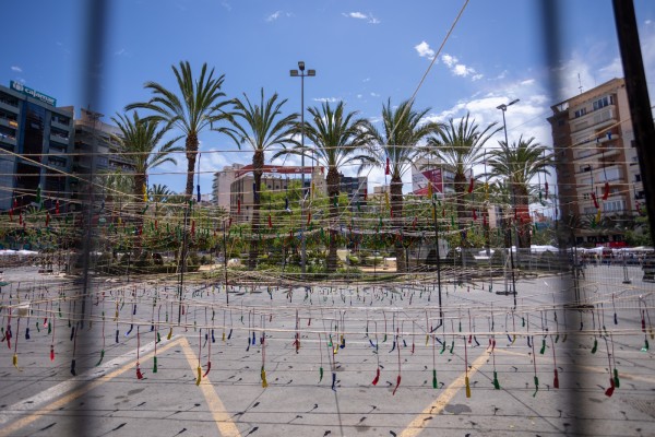 Mascletà de Pirotecnia Ferrández en Fogueres 2022 (Fotos: PEPE OLIVARES)