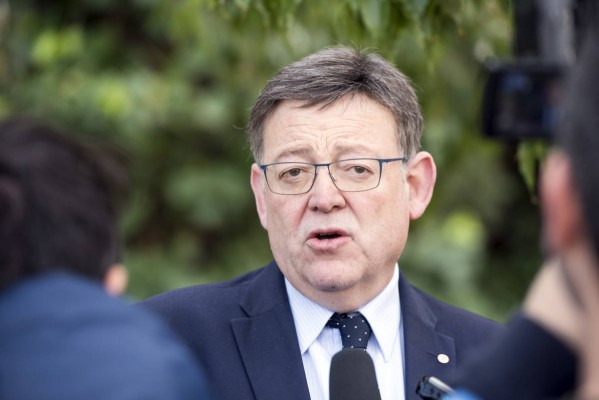 Puig anuncia una ley para reducir las diputaciones