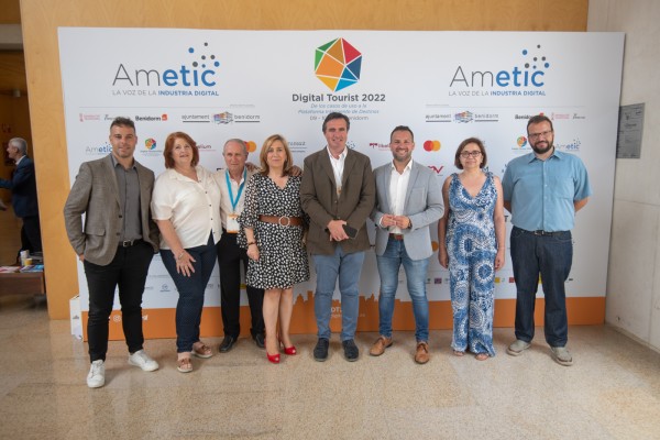 La ministra Reyes Maroto participa en el Digital Tourist 2022 en Benidorm (Fotos: RAFA MOLINA)