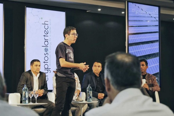 Qué tiene el 'blockchain' para atraer a los 'geek' más jóvenes
