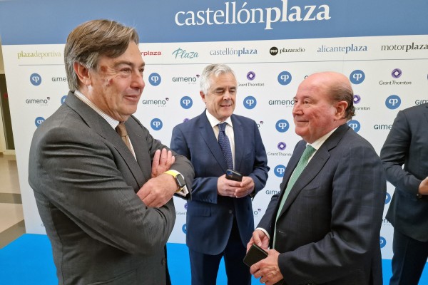 Photocall, gala y cocktail en la presentación del II Anuario Económico de la provincia de Castellón Plaza (Fotos: Antonio Pradas)