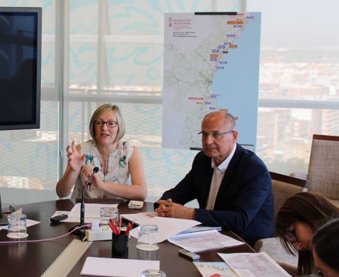 La Generalitat pide a Fomento 220 millones para hacer siete conexiones con la AP-7 
