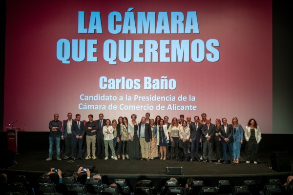 Carlos Baño presenta su candidatura a la Cámara de Alicante (Fotos: RAFA MOLINA)