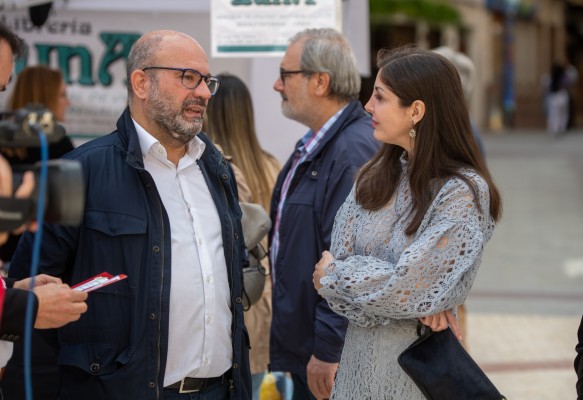 Feria de Sant Jordi de Elche (fotos RAFA MOLINA)