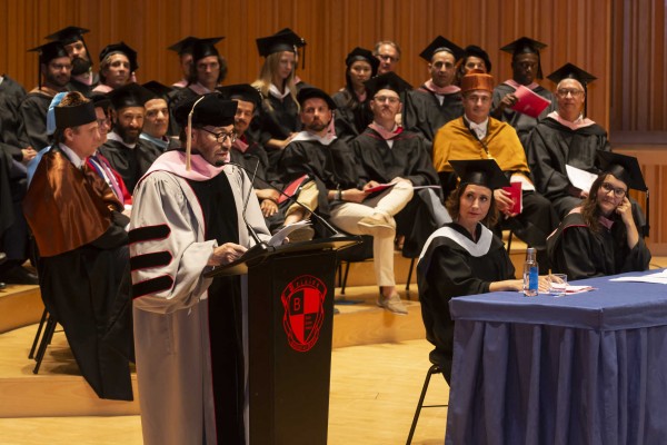 Al Di Meola es nombrado Honoris Causa en la graduación de la 6ª promoción de Berklee en València