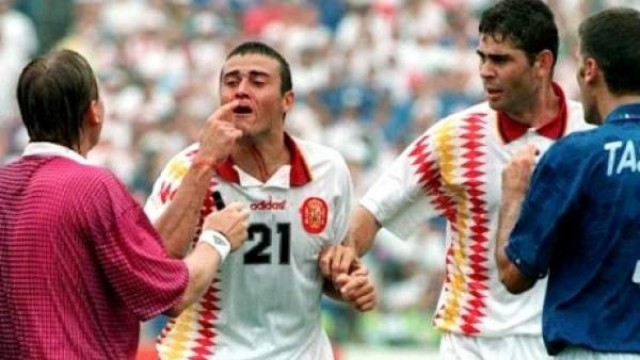 La designación de Luis Enrique llega justo 24 años después del codazo de Tassotti

