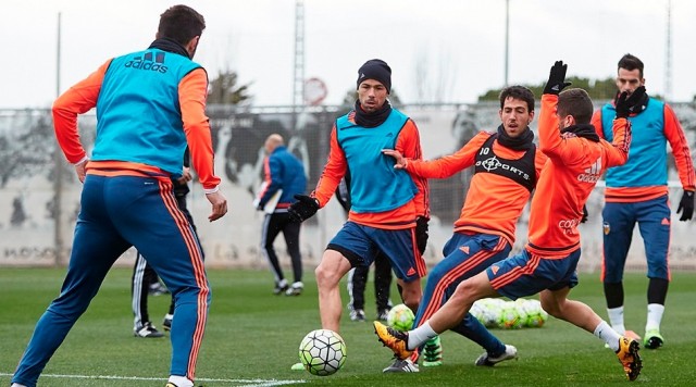 Neville medita 'aparcar' las rotaciones