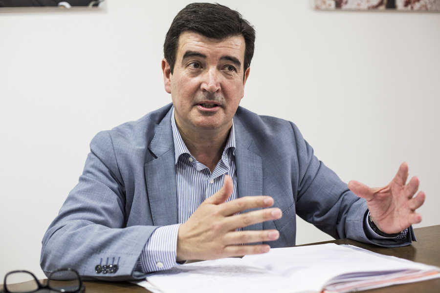 Cs denuncia que Mercavalència contrató 355.000 euros en publicidad con 220 contratos menores