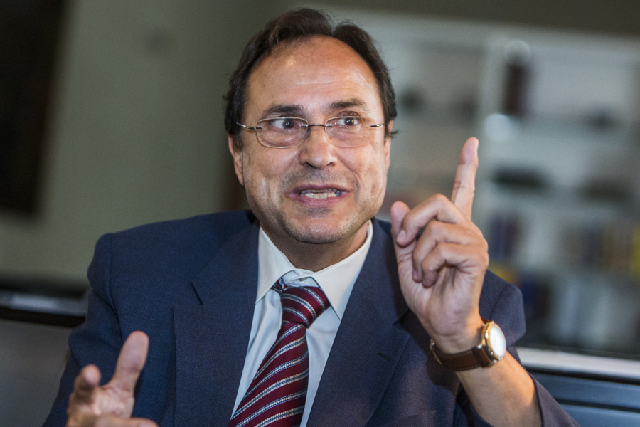 A quién y cuánto dinero debe la Generalitat