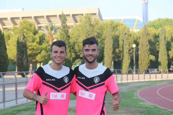 Álvaro Pérez y Pol Roigé ya entrenan junto al resto de sus nuevos compañeros