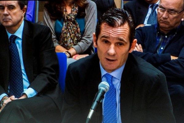 Urdangarin cobró 710.000 euros en dos años por las cumbres en Valencia y Baleares