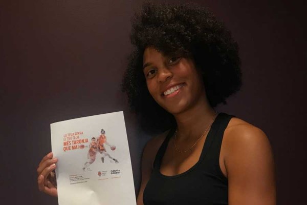 Tinara Moore: “Me enamoré del proyecto de Valencia Basket”