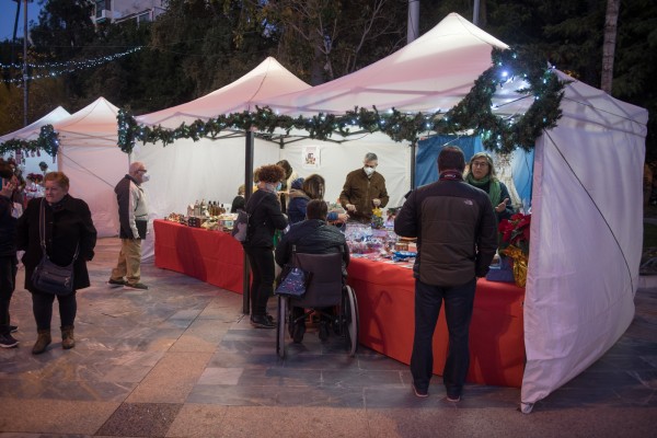 Mercado solidario de Orihuela (fotos RAFA MOLINA) 