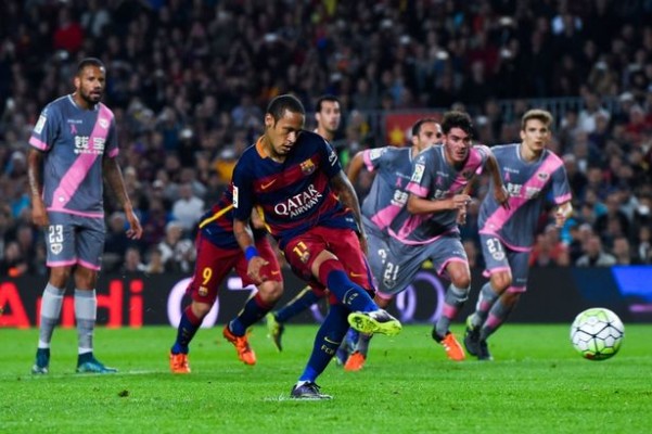 El Barcelona quiere repetir triunfo en Vallecas y seguir su camino al título