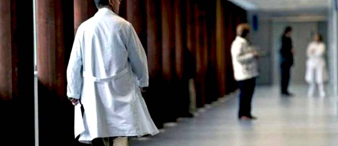 La Policía Nacional formará a los médicos en habilidades oratorias para reducir agresiones