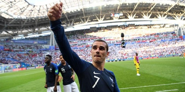 Luzhniki proclama nuevo rey