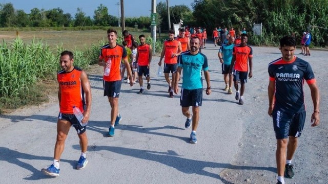El Villarreal se ejercita en un paraje natural de Burriana