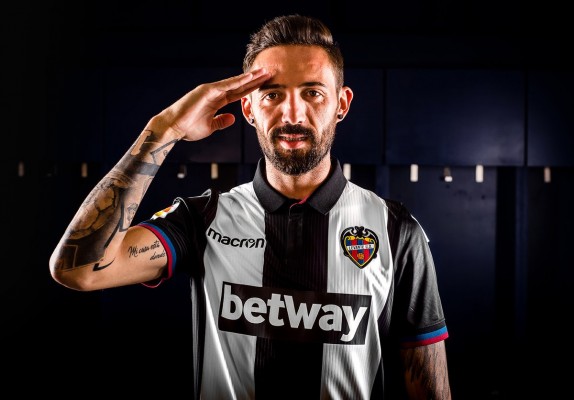 El Levante mantiene el blanquinegro como segunda equipación y recupera el verde