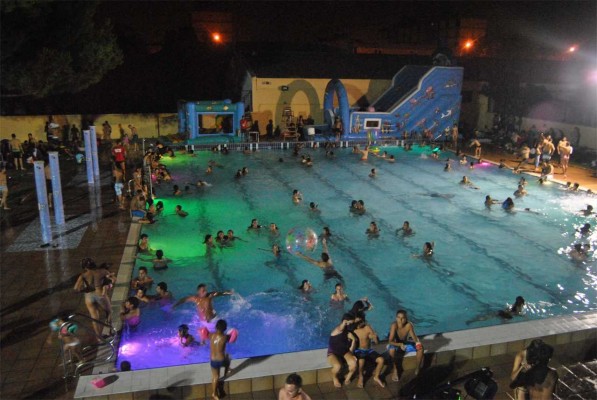 Las piscinas de València ofrecen la mejor alternativa de ocio y deporte para el verano
