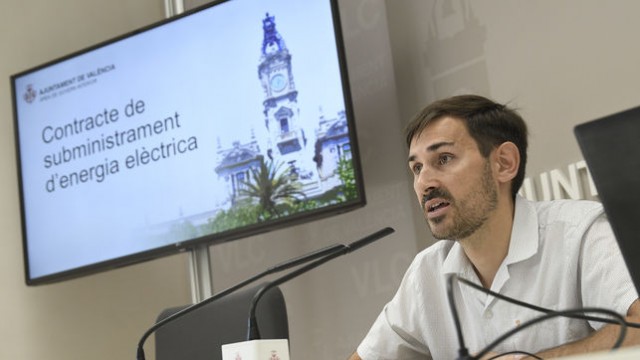 El Ayuntamiento València aumenta un 1,5% el salario de los empleados públicos