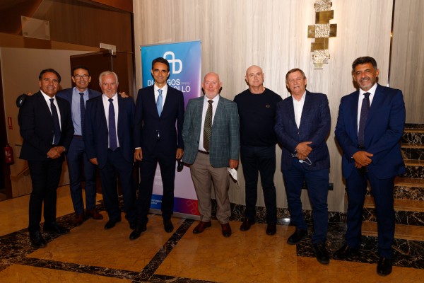 Diálogos para el desarrollo con Joaquín Leguina y Íñigo de la Serna (fotos PEPE OLIVARES)