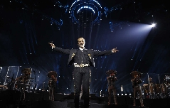 El mexicano Alejandro Fernández presenta este martes en Murcia su disco 'De rey a rey' en homenaje a su padre