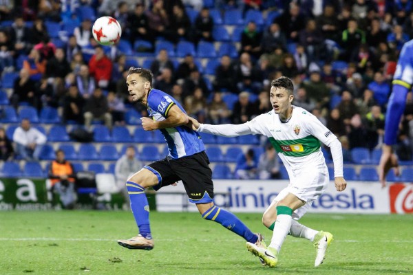 Óscar Díaz rescinde su contrato con el Hercules