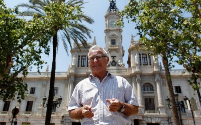 Ribó y Echávarri piden al Consell respeto a las 