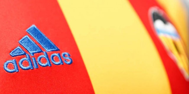 Adidas apunta al alza en bolsa