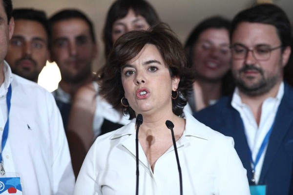 Santamaría elegirá a Báñez como secretaria general e incluirá a personas de Mariano Rajoy