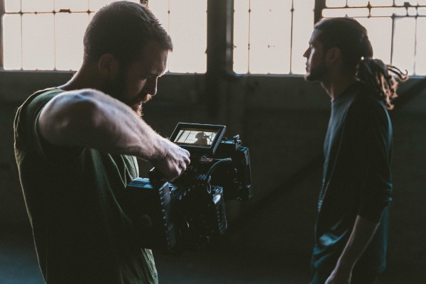 Pedro Collantes gana el Festival de Cine de Elche con 'Alto san nen'