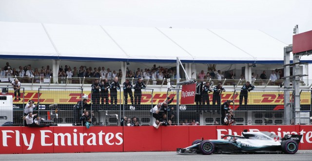 Hamilton remonta desde la decimocuarta posición y gana en Hockenheim

