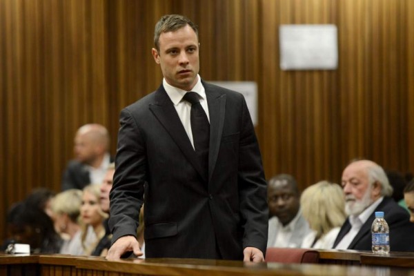 El Tribunal Constitucional niega a Pistorius la posibilidad de apelar su condena por asesinato