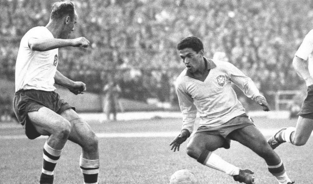 El fútbol está lleno de planicies inmensas, horas muertas, solo puede revivirse en mejores momentos, editado