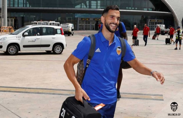 El Betis negocia con el Valencia el fichaje de Martín Montoya