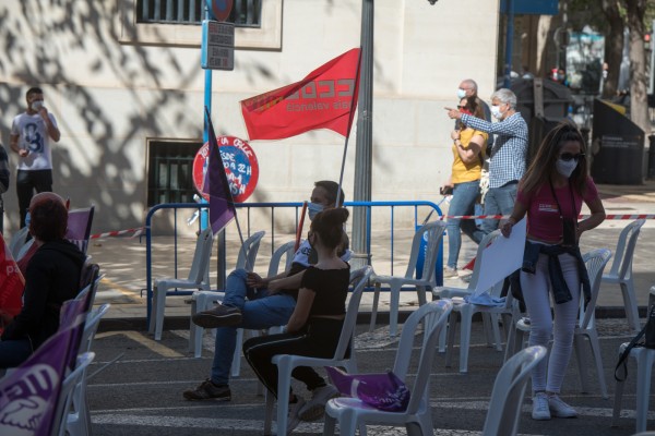 Concentración por el 1º de Mayo en Alicante (fotos RAFA MOLINA) 
