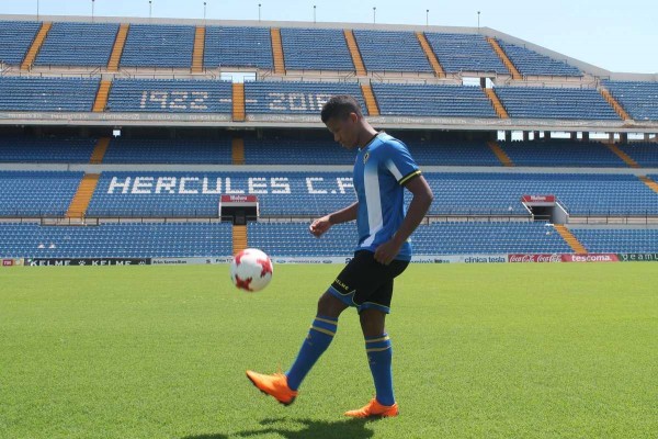 Alvarado confía en mantener el nivel que mostró Abel Aguilar en el Hércules