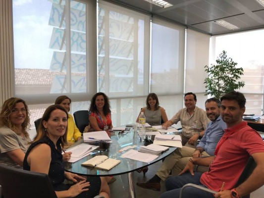 El Parque Empresarial de Elche estudia la Ley de Áreas Industriales: contempla beneficios fiscales 