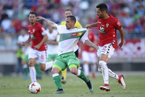 Collantes y Lolo Plá no cuentan para un Elche que cederá a Nando Quesada