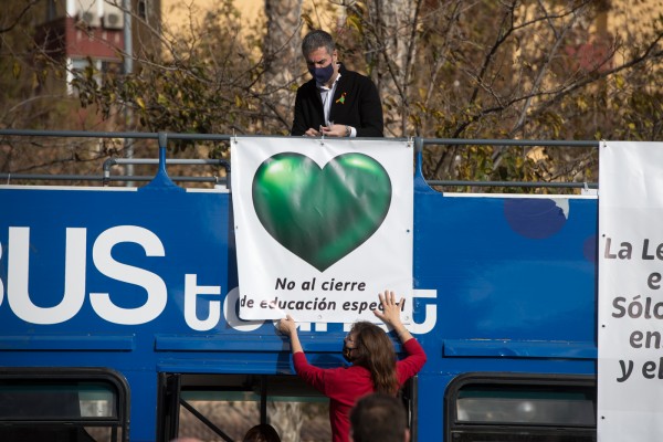 Protesta contra la Ley Celaá en Alicante (fotos RAFA MOLINA)