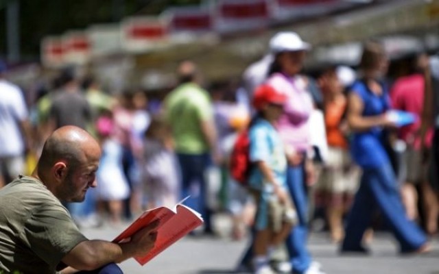 Vacaciones con libro (leer saliendo de casa)