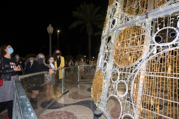Encendido de la iluminación de Navidad de Alicante. 2020 (fotos PEPE OLIVARES)