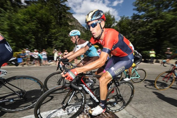 Nibali tendrá que pasar por el quirófano tras su fractura de vértebra en el Tour