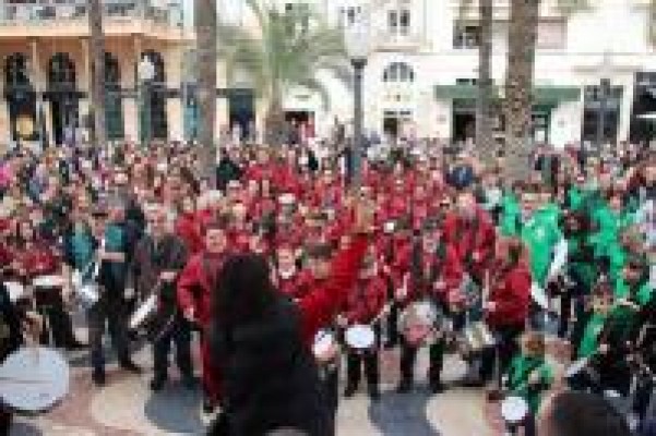 Alzas en la apertura bursátil en un día marcado por la publicación del paro americano