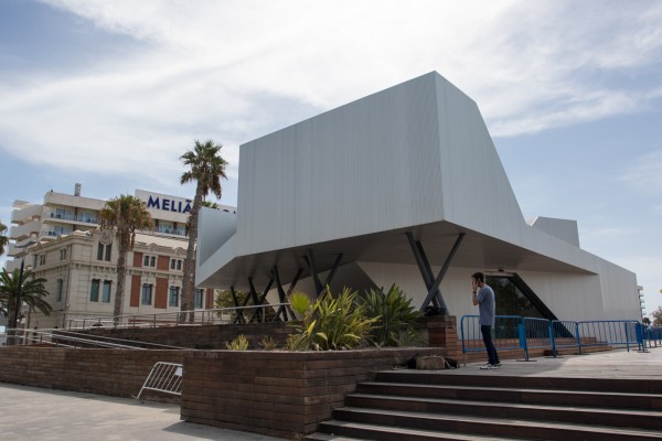 La nueva oficina de Turismo de Alicante en el Puerto (fotos PEPE OLIVARES)