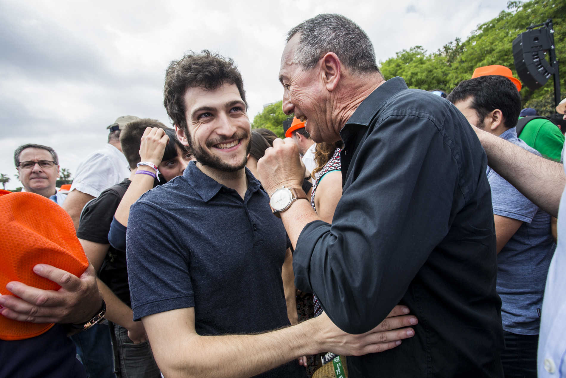 'Are you talking to me?': Compromís ni responde a Podemos sobre la posible confluencia