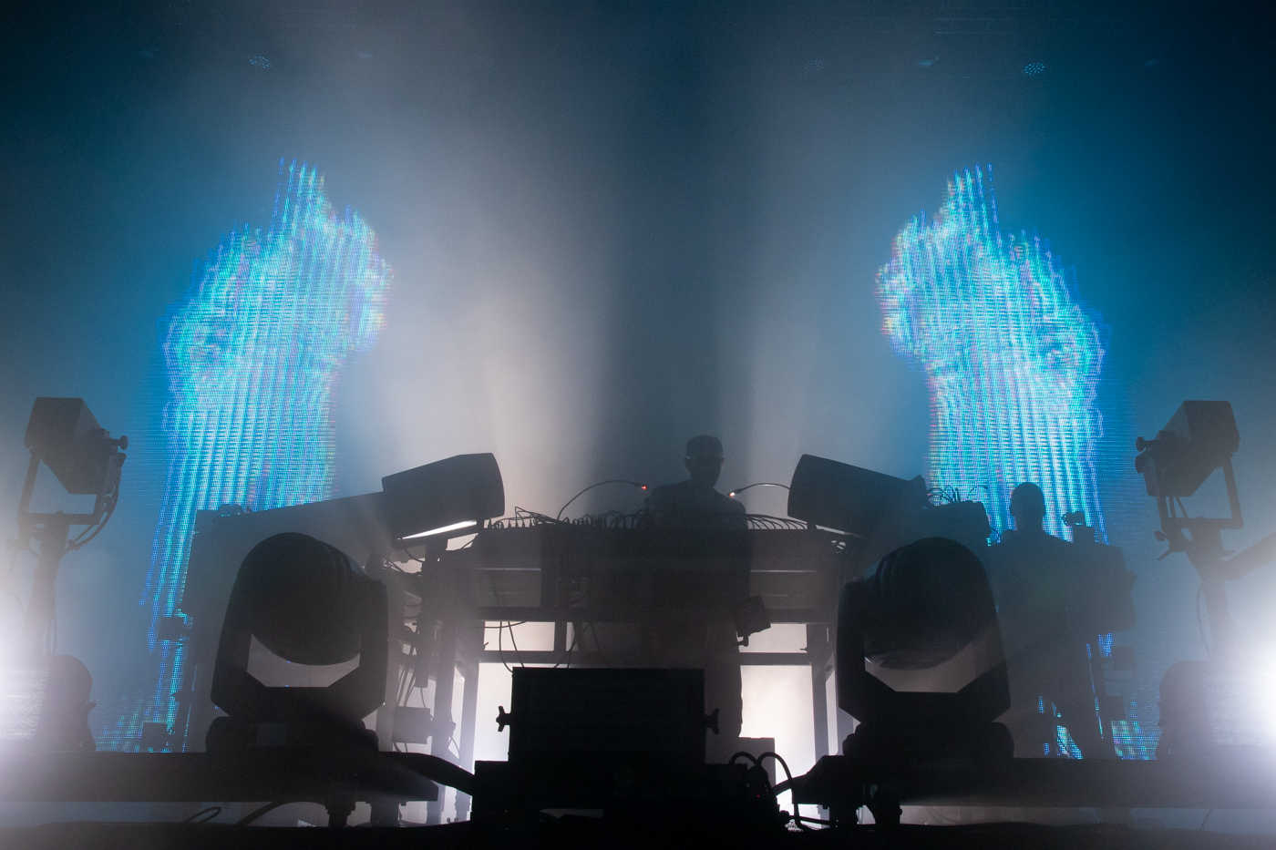 Un momento de la actuación de Chemical Brothers. Fotos: PEPE OLIVARES - 