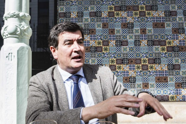 El tripartito de Ribó está unido por el reparto de poder: no hay proyecto ni gestión